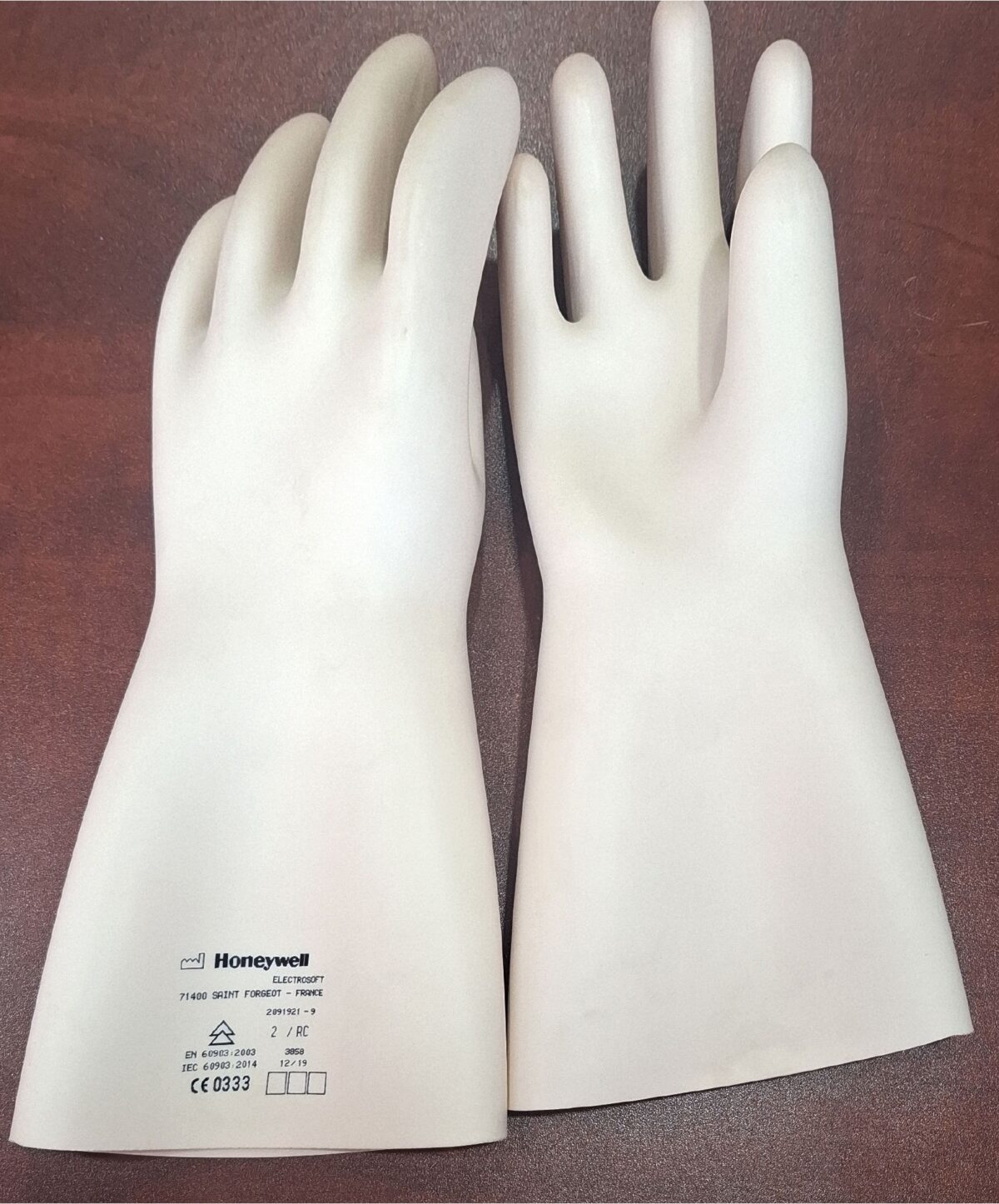 كفوف عازل كهرباء 1000 فولت كفوف عازل كهرباء 1000 فولت - الصورة 1